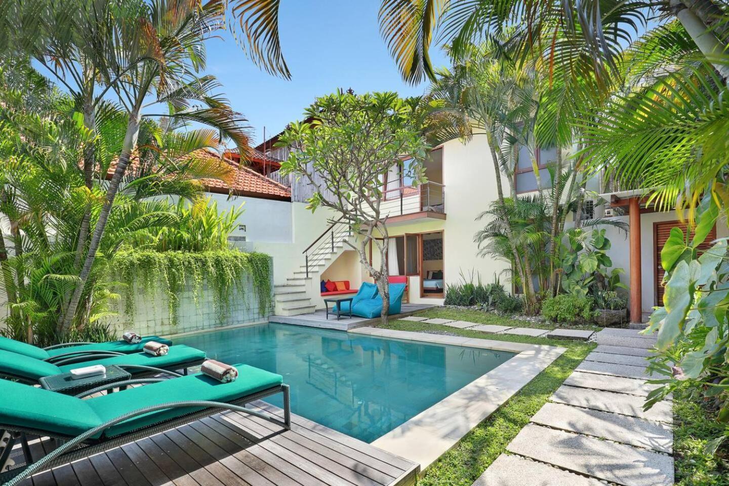 Super Value 4 Bedroom, Walk To Bintang Supermarket Семиньяк Экстерьер фото