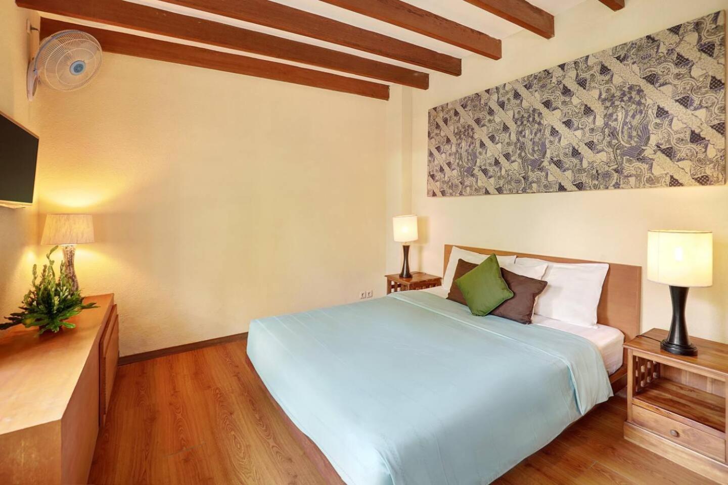 Super Value 4 Bedroom, Walk To Bintang Supermarket Семиньяк Экстерьер фото