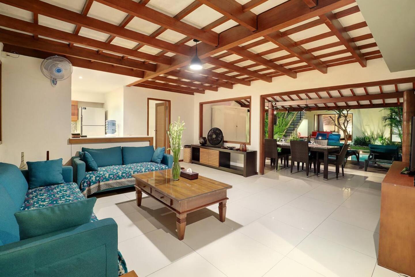 Super Value 4 Bedroom, Walk To Bintang Supermarket Семиньяк Экстерьер фото
